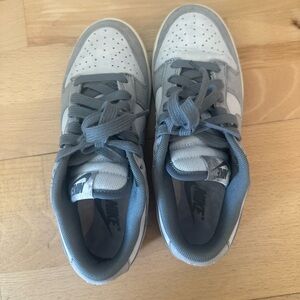 Nike Dunk Low
Cool Grey Football Grey (Women's)